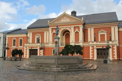 Klaipeda, theater met balkon